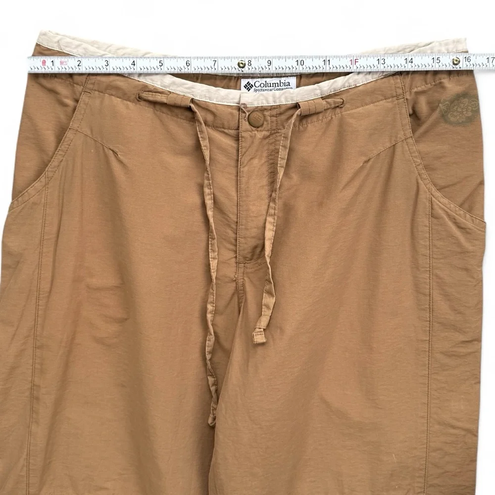 Columbia | Nylon Cargo Capri Pants | M - Picture 5 of 8
